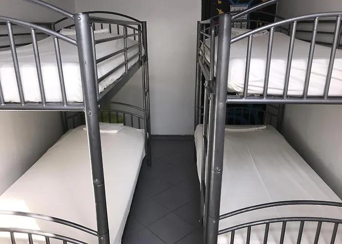 Jacobs Hostel *